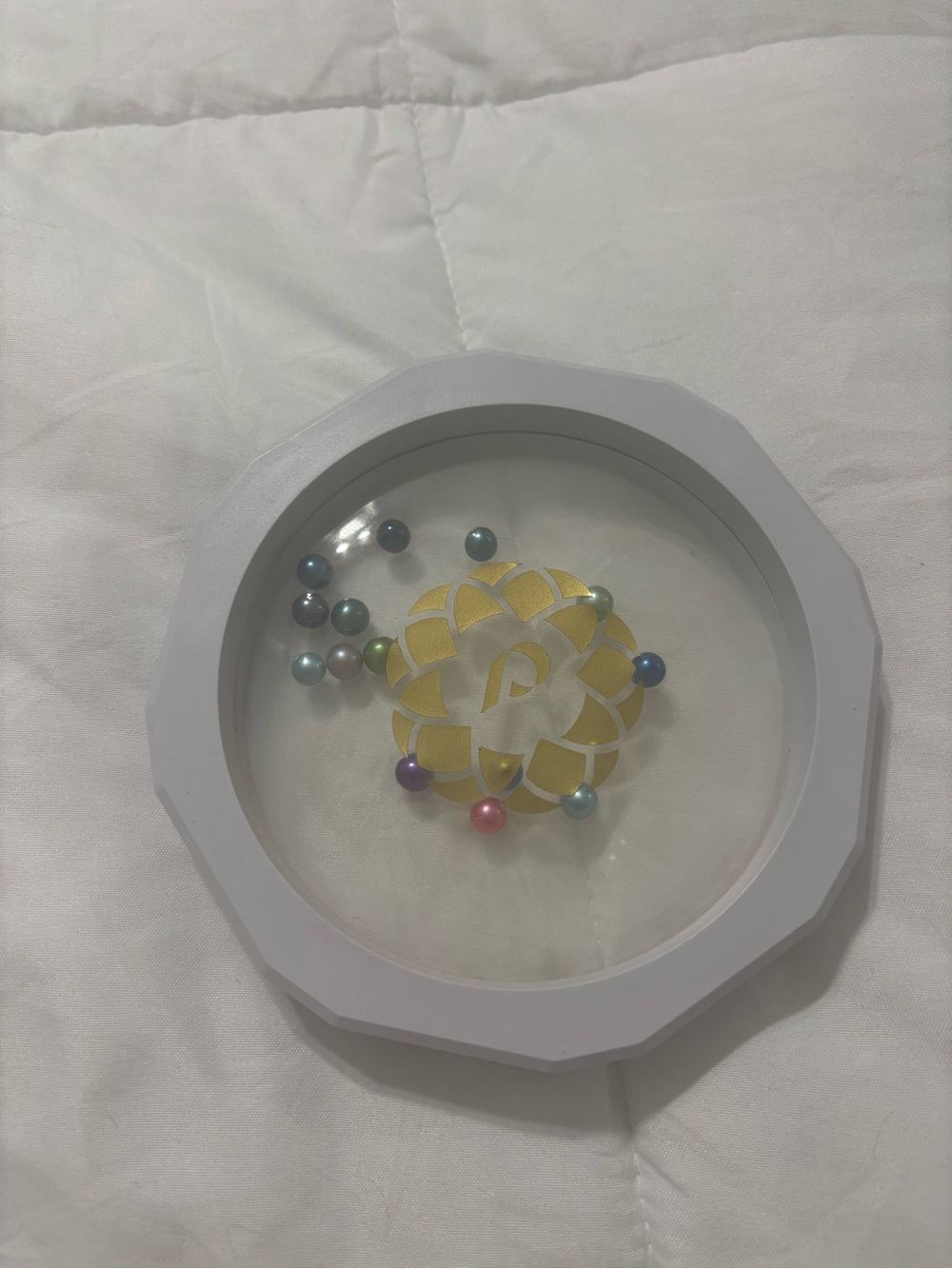 Floating pearl Display Frame - White with Multicolor Beads